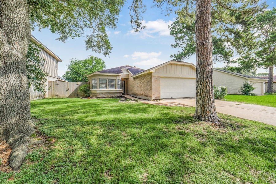 Property photo for 10546 Waving Fields Drive, Houston, TX