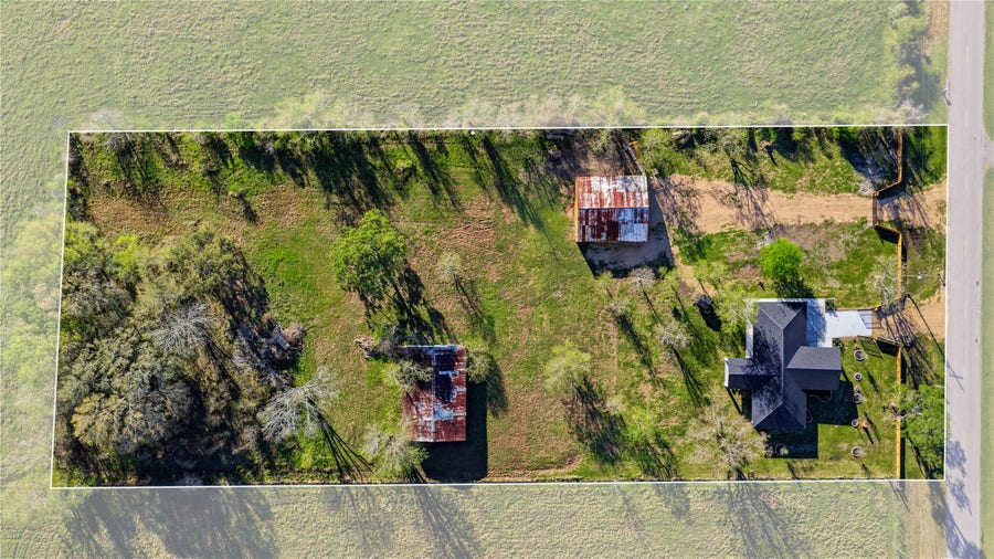 Property photo for 6623 County Road 4, Damon, TX