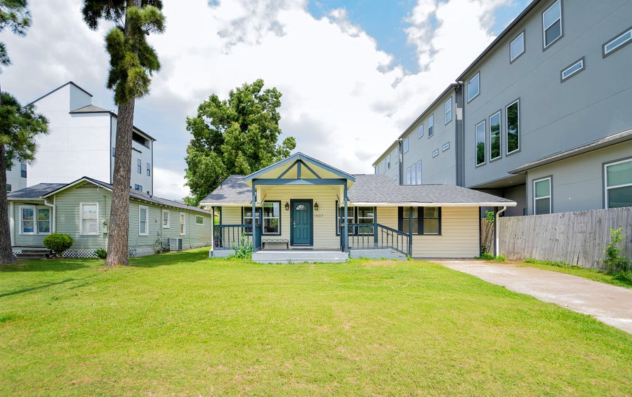 Property photo for 1607 W 22nd Street, Houston, TX