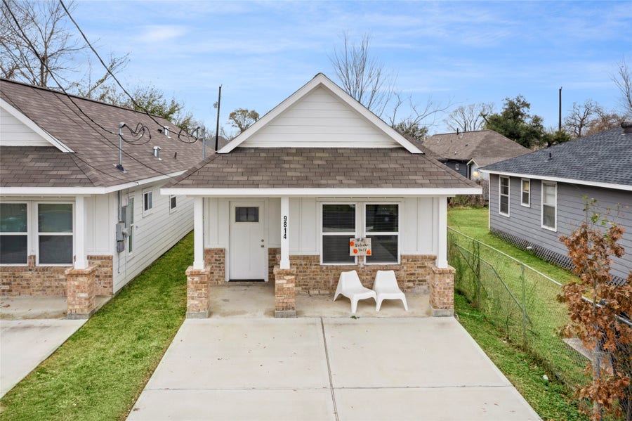 Property photo for 9814 Masterson St, Houston, TX