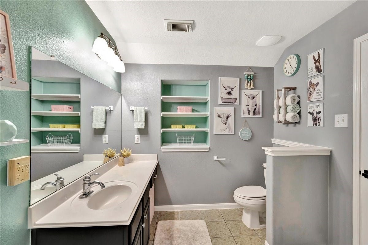 4026 Bentwood Drive, Dickinson, TX 77539 4026 Bentwood Drive, Dickinson, TX 77539
