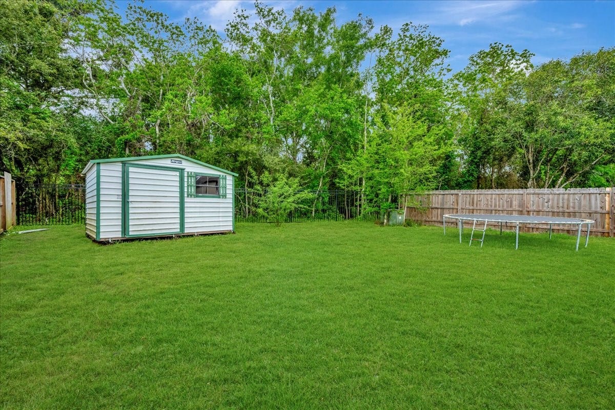 4026 Bentwood Drive, Dickinson, TX 77539 4026 Bentwood Drive, Dickinson, TX 77539