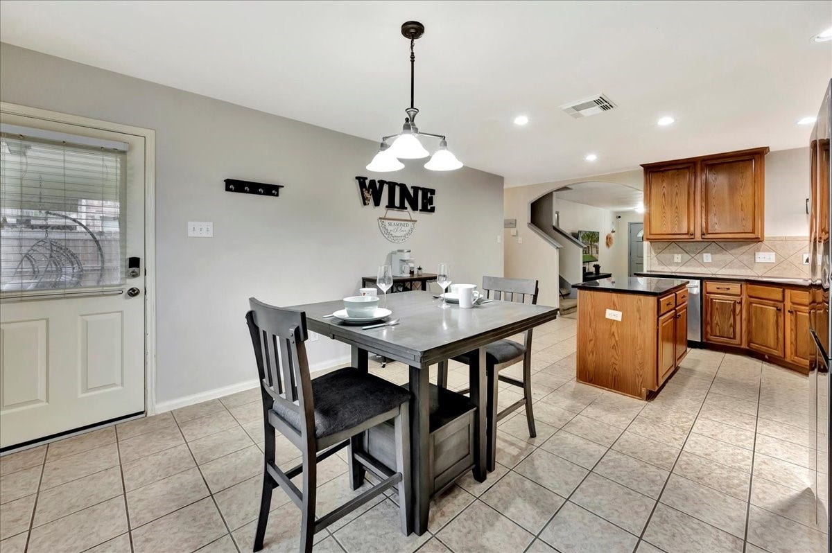 4026 Bentwood Drive, Dickinson, TX 77539 4026 Bentwood Drive, Dickinson, TX 77539