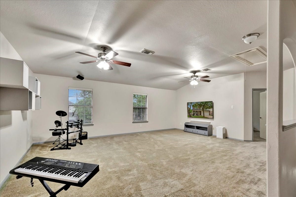 4026 Bentwood Drive, Dickinson, TX 77539 4026 Bentwood Drive, Dickinson, TX 77539