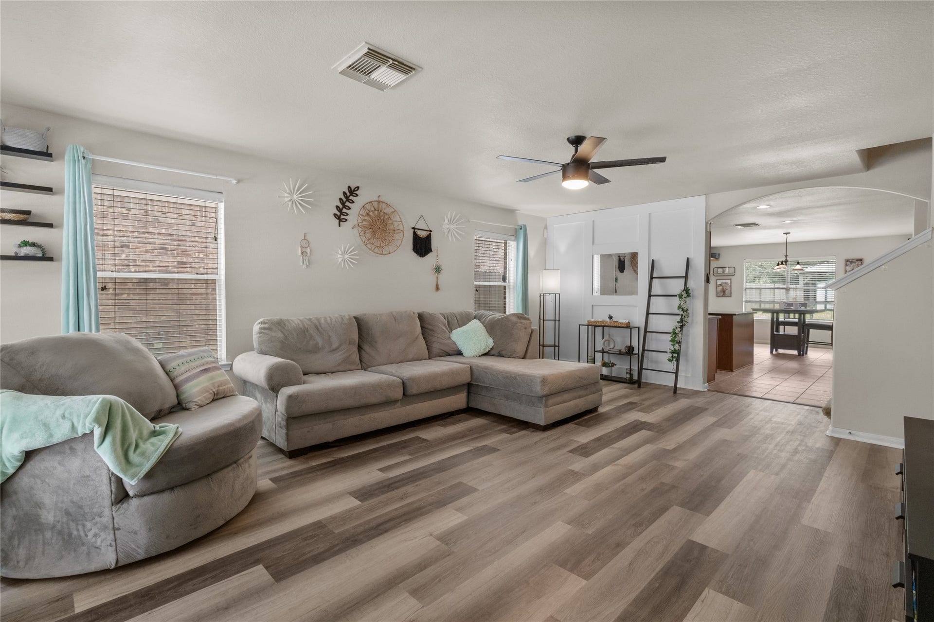 4026 Bentwood Drive, Dickinson, TX 77539 4026 Bentwood Drive, Dickinson, TX 77539