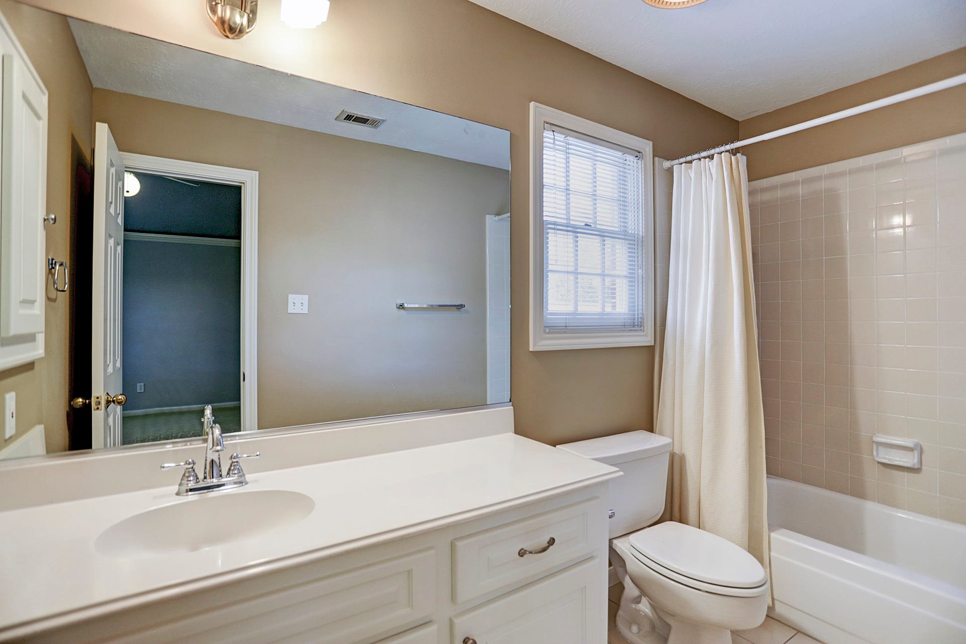 3719 Carlon Street, Houston, TX 77005 3719 Carlon Street, Houston, TX 77005