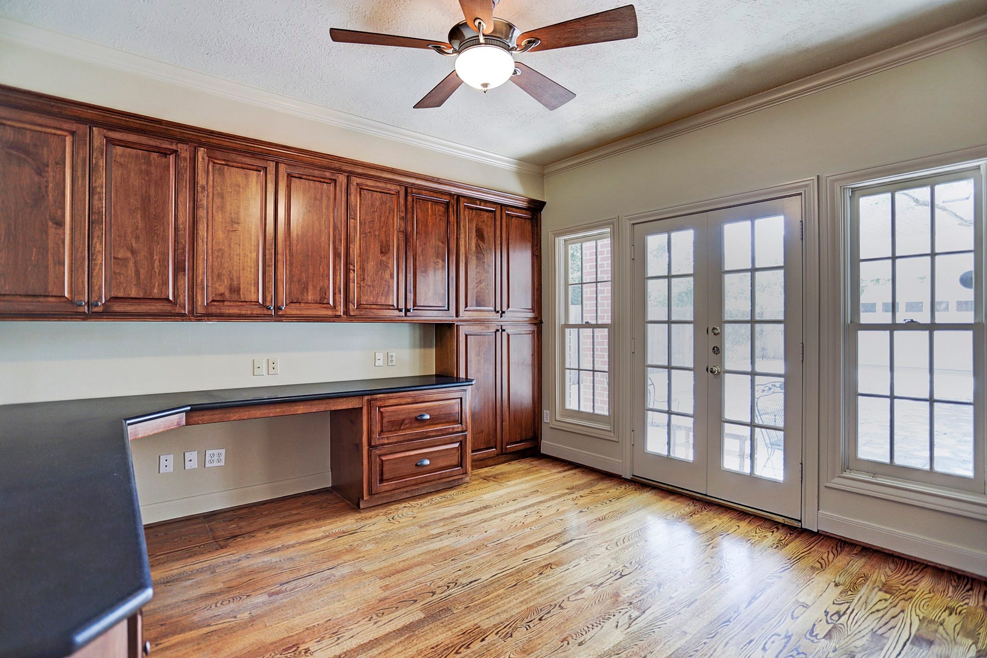 3719 Carlon Street, Houston, TX 77005 3719 Carlon Street, Houston, TX 77005