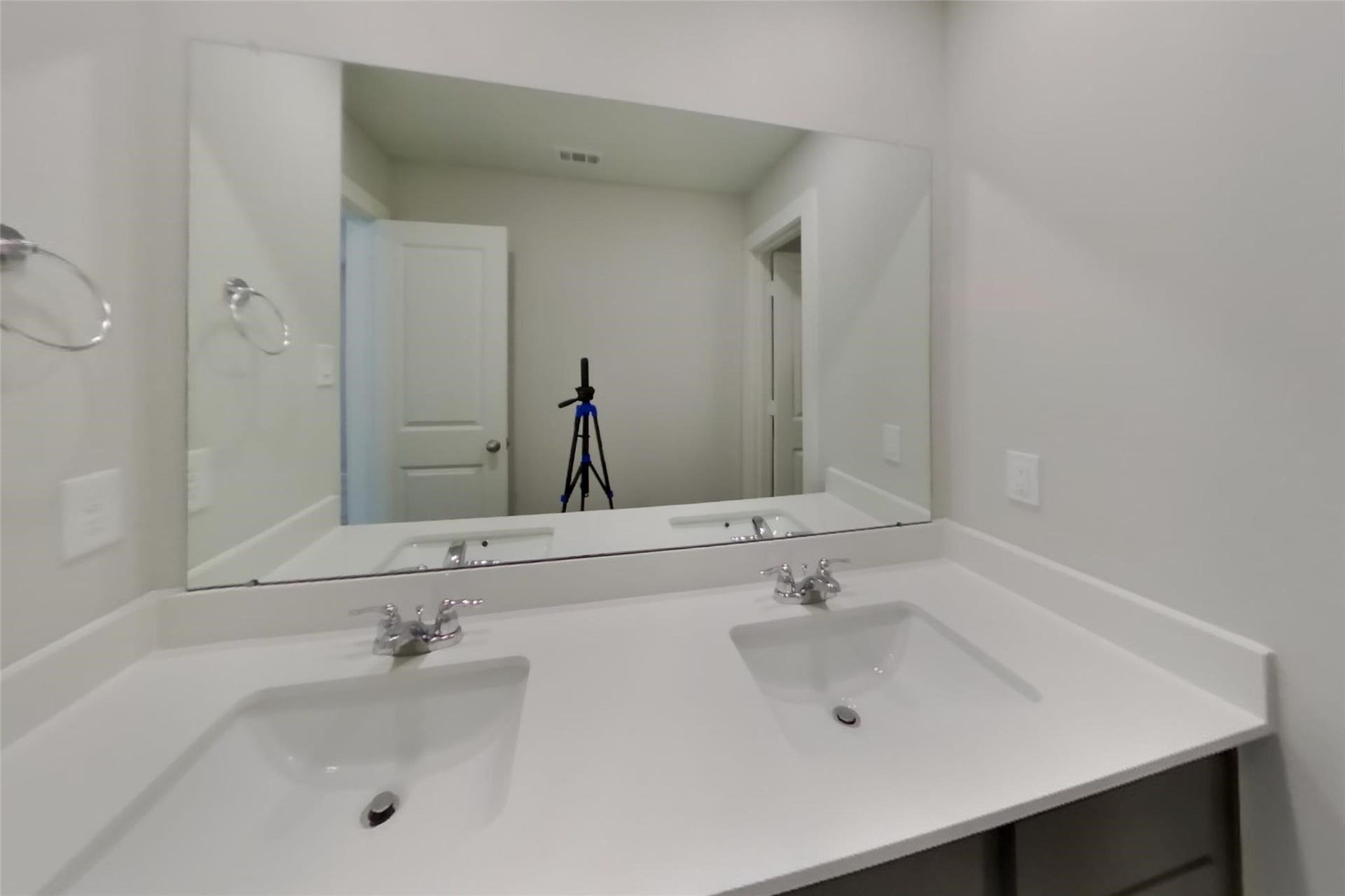 9835 Willow Creek Commerce, #524, Tomball, TX 77375 9835 Willow Creek Commerce, #524, Tomball, TX 77375