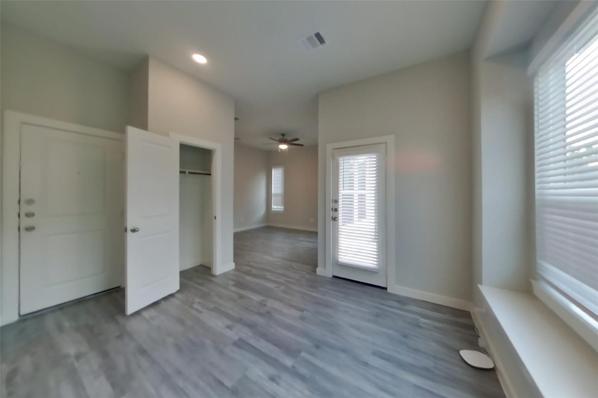 9835 Willow Creek Commerce, #524, Tomball, TX 77375 9835 Willow Creek Commerce, #524, Tomball, TX 77375