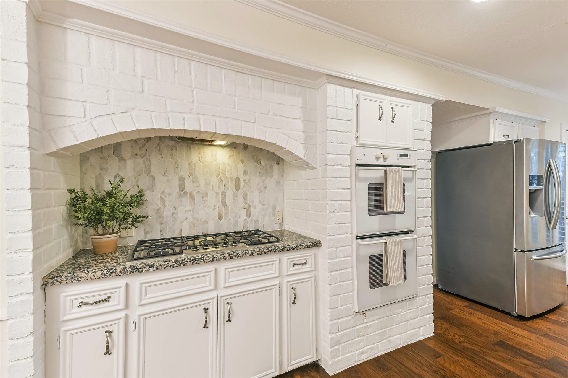16003 Algrave Lane, Spring, TX 77379