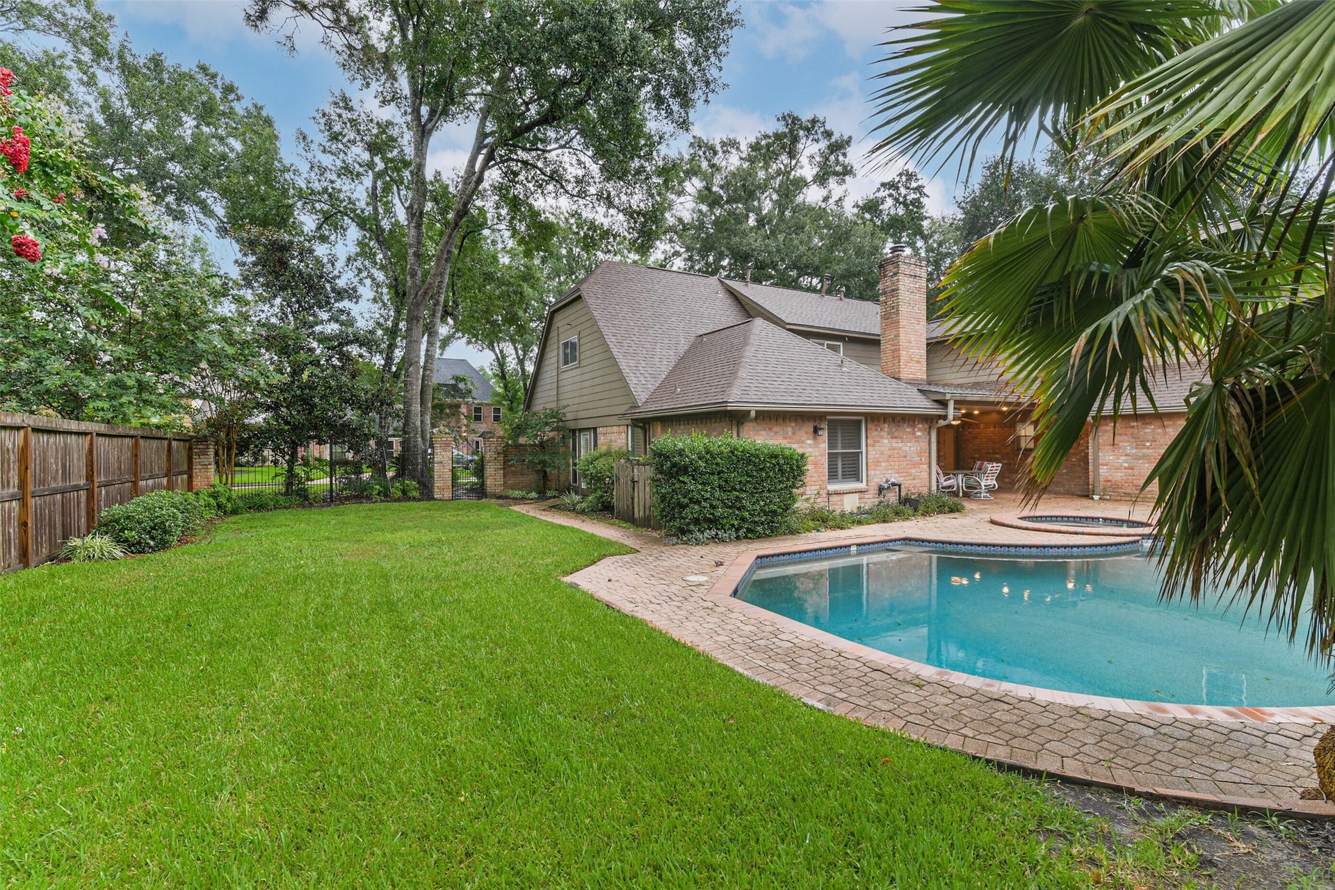 Larger lot allows for plenty of space for more activities away from the pool.