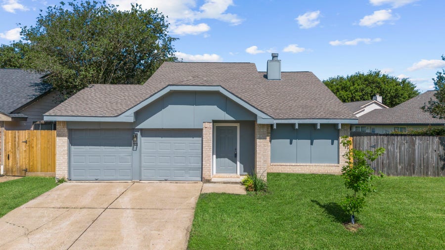 Property photo for 2210 Trail West Street, Sugar Land, TX