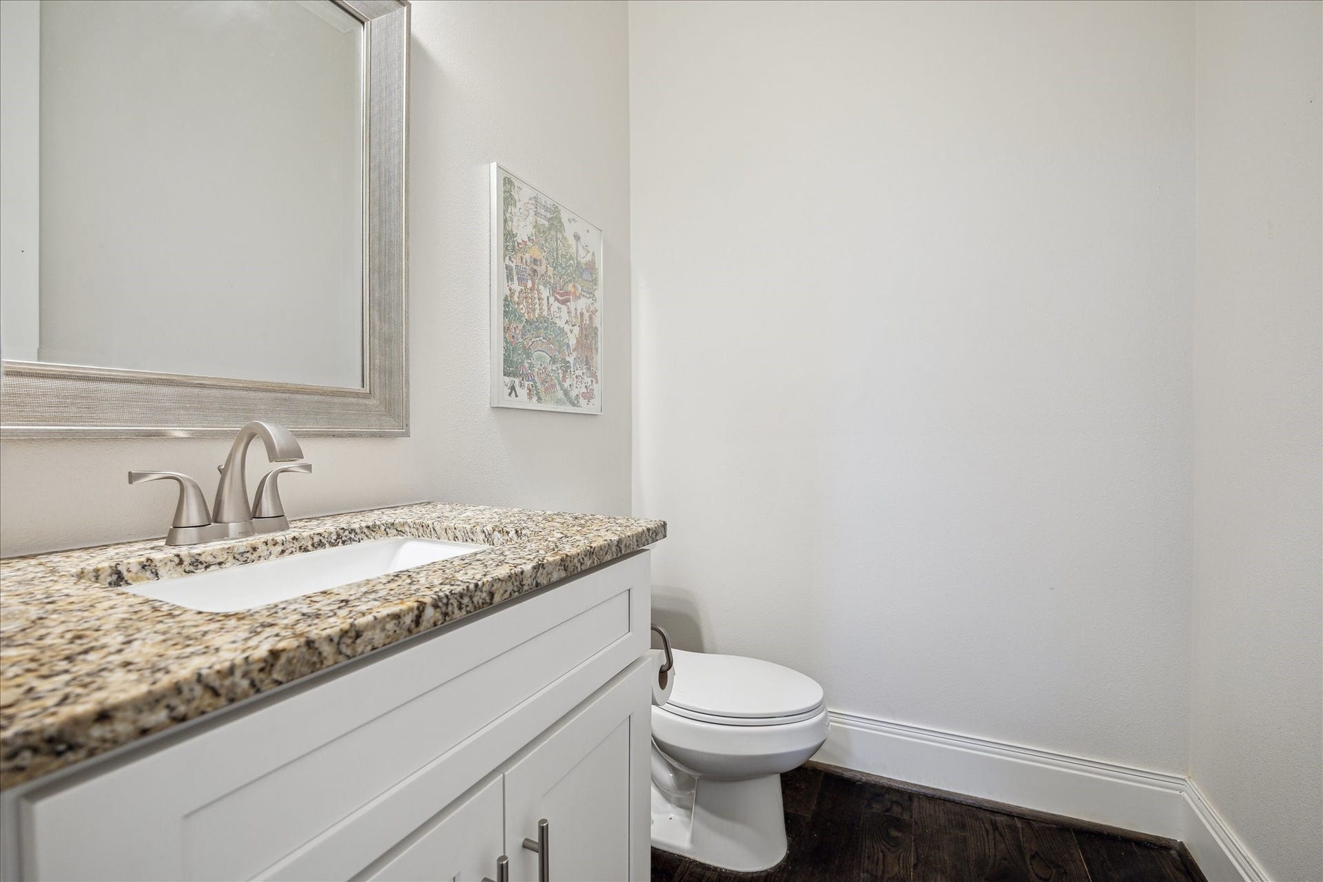 1230 W 25th Street, #B, Houston, TX 77008 Half bathroom on the second floor for guests
