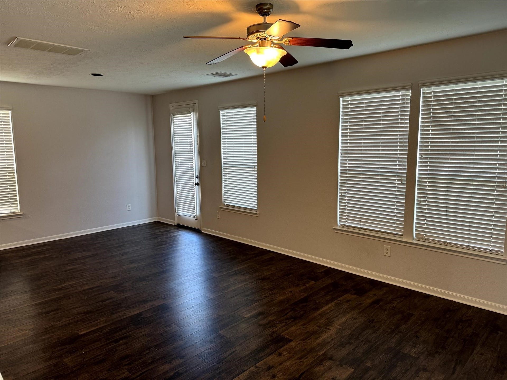 19022 Bee Line Court, Houston, TX 77073 19022 Bee Line Court, Houston, TX 77073