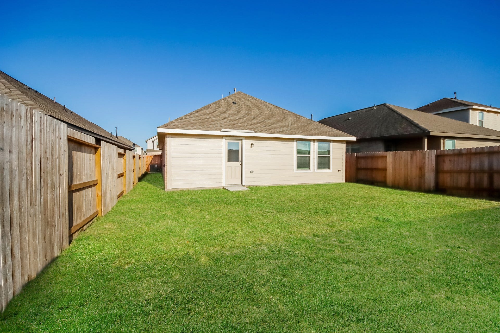 18438 Running Shadow Court, Hockley, TX 77447