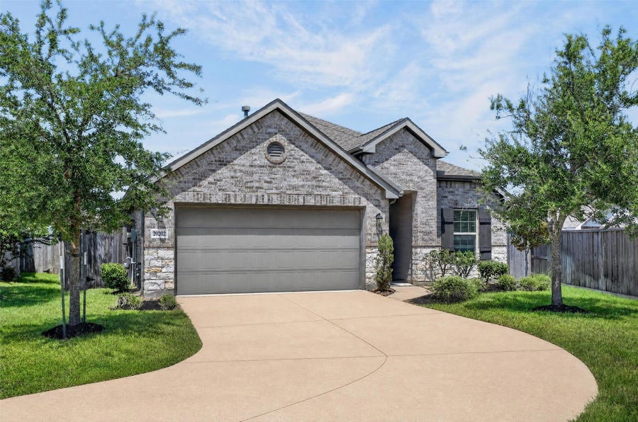 Property photo for 20202 Creekdale Bend Drive, Cypress, TX