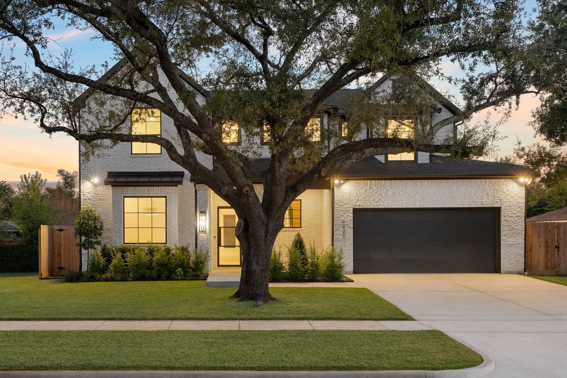 8021 Turquoise Lane, Houston, TX 77055 Contact us today to schedule your private tour!