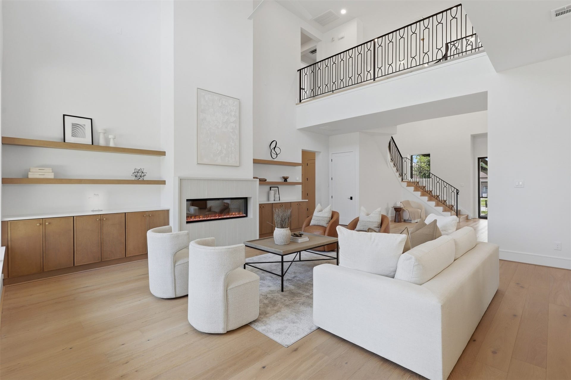 8021 Turquoise Lane, Houston, TX 77055 Elegant gas fireplace anchoring the main living area