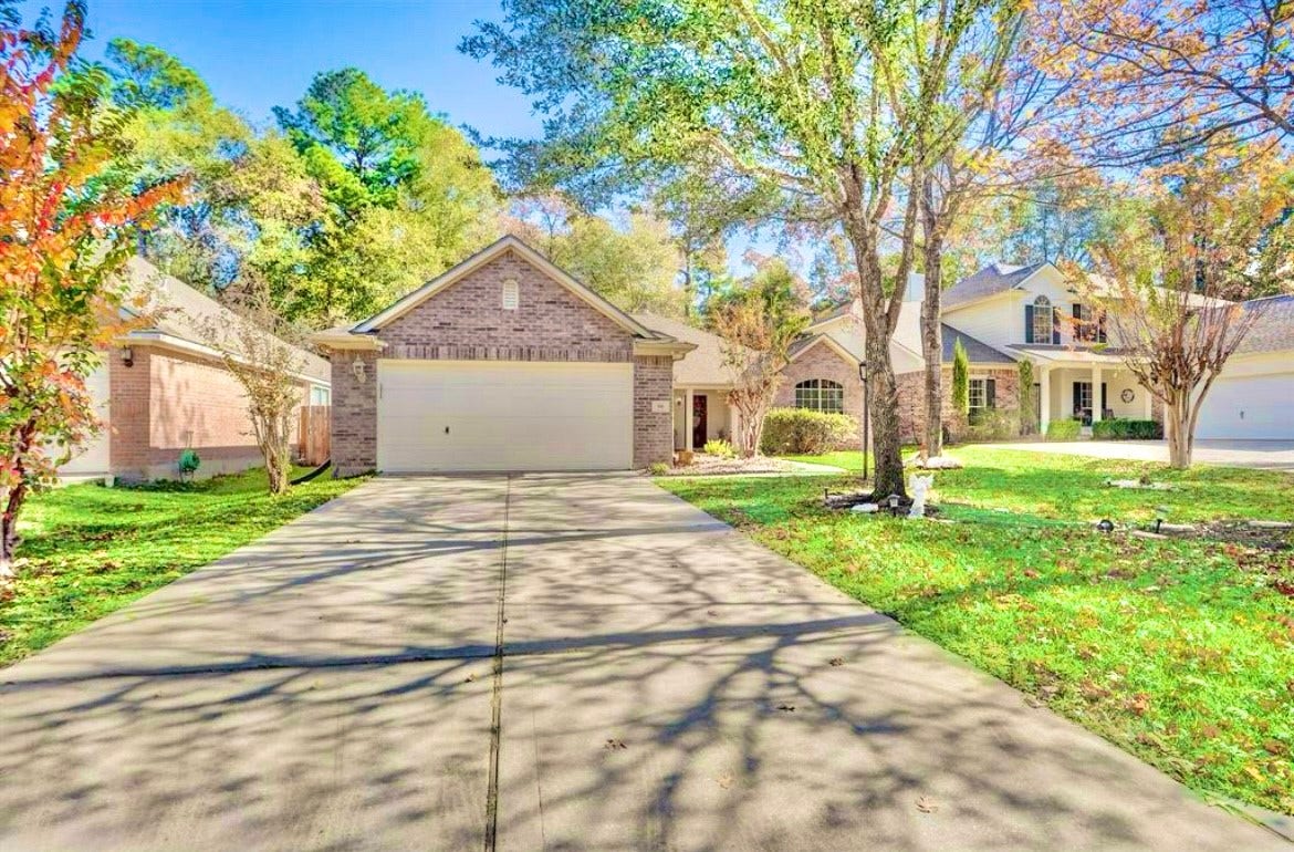90 N Creekmist Place, The Woodlands, TX 77385 A newly renovated 3 bedroom, 2 bath home