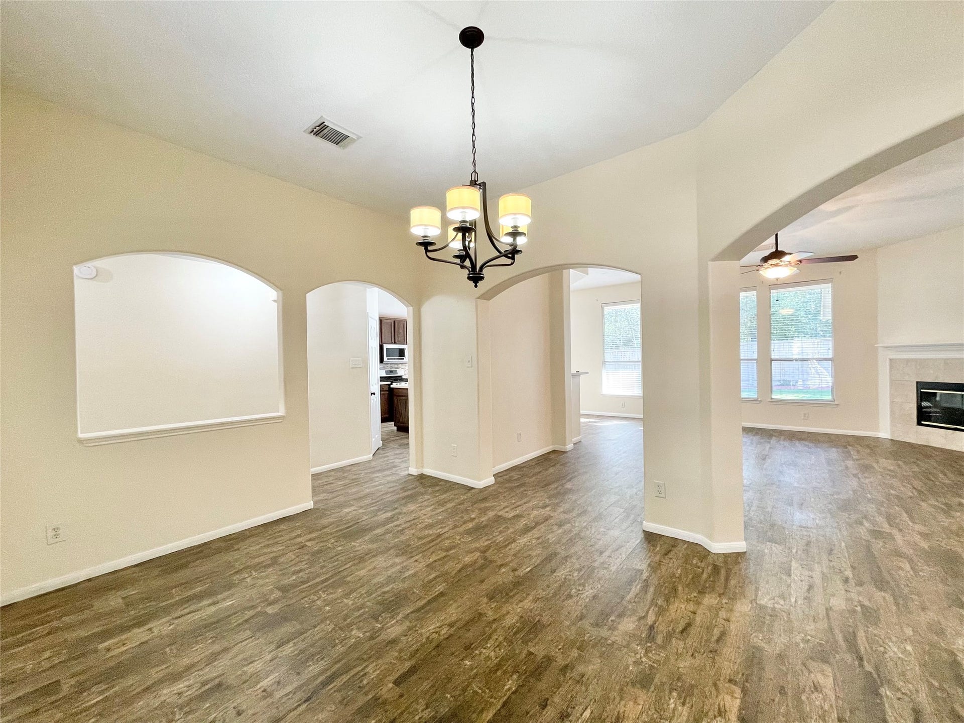 90 N Creekmist Place, The Woodlands, TX 77385 90 N Creekmist Place, The Woodlands, TX 77385