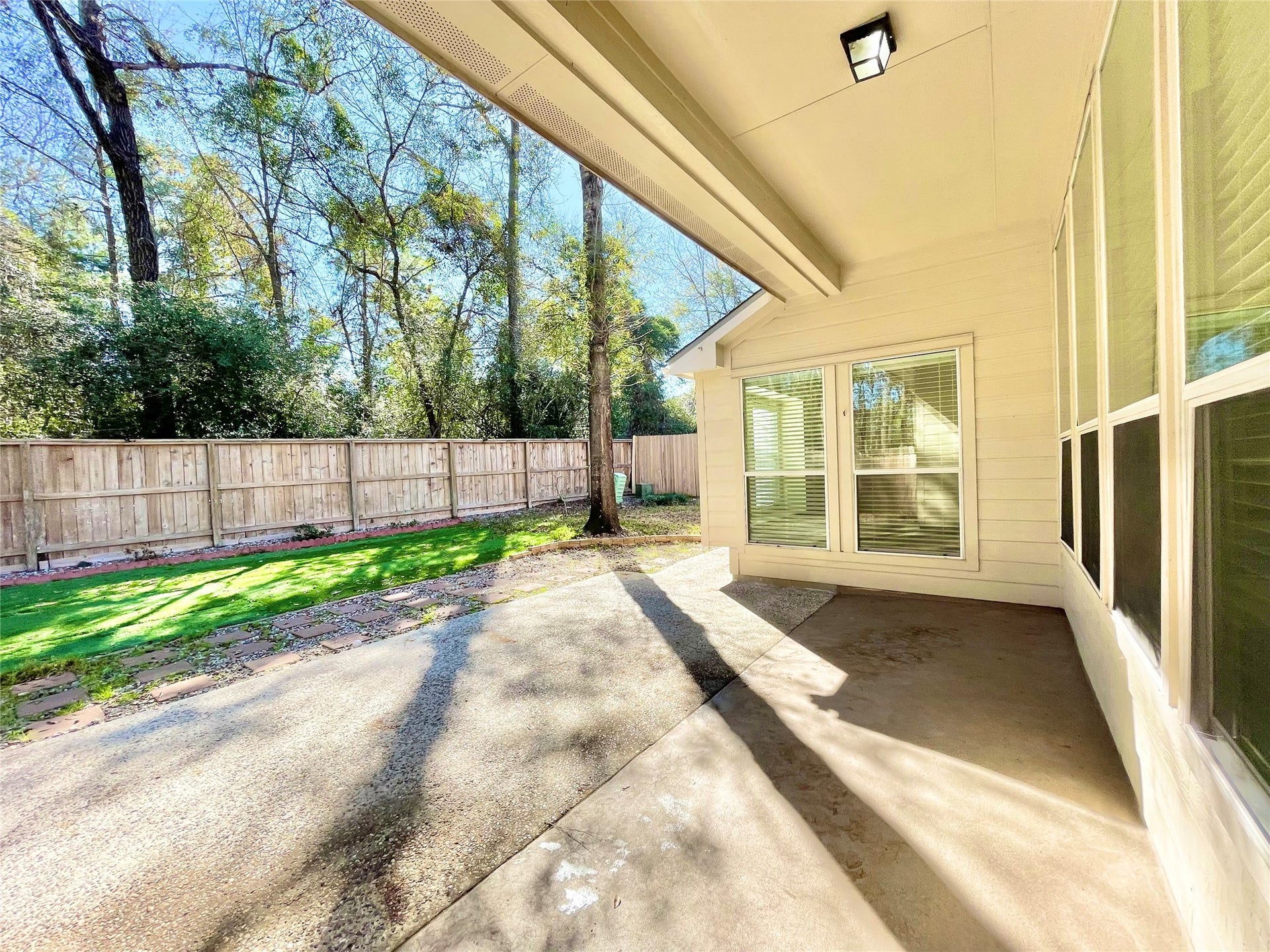 90 N Creekmist Place, The Woodlands, TX 77385 90 N Creekmist Place, The Woodlands, TX 77385