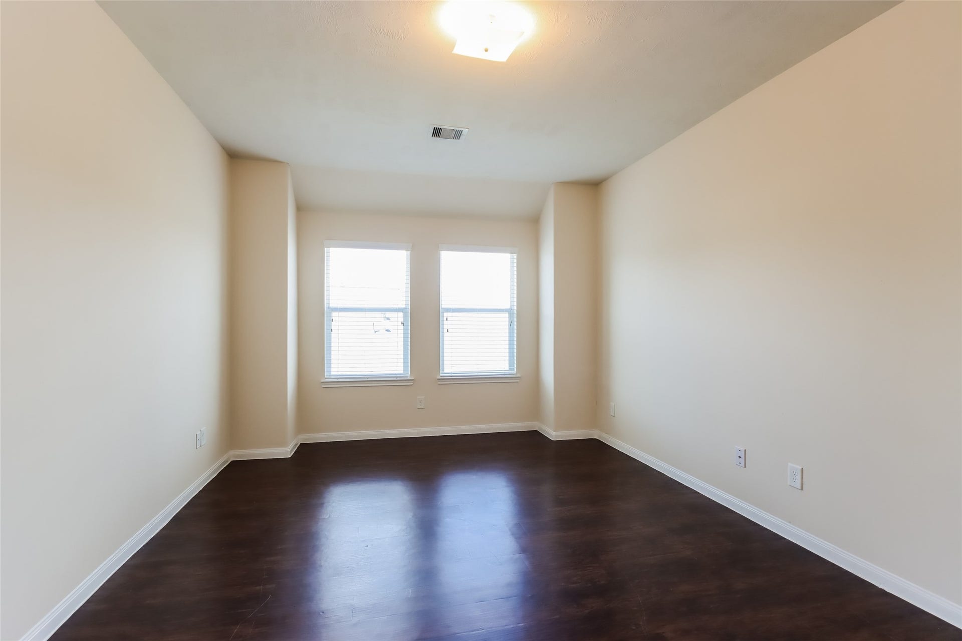 Photos may be representative of the floor plan and not the exact home. Finishes, layout, and features of the actual property for lease may vary.