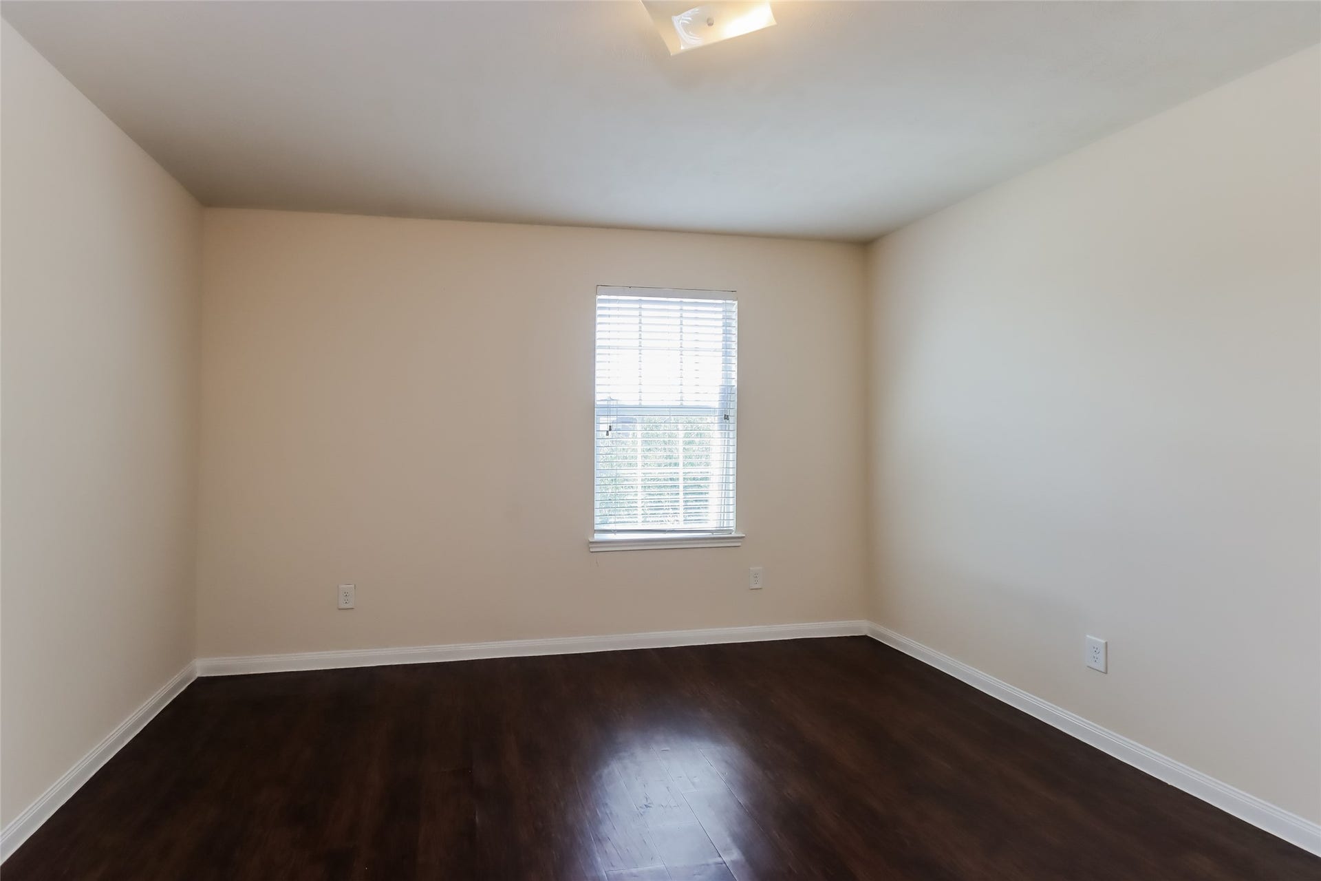Photos may be representative of the floor plan and not the exact home. Finishes, layout, and features of the actual property for lease may vary.