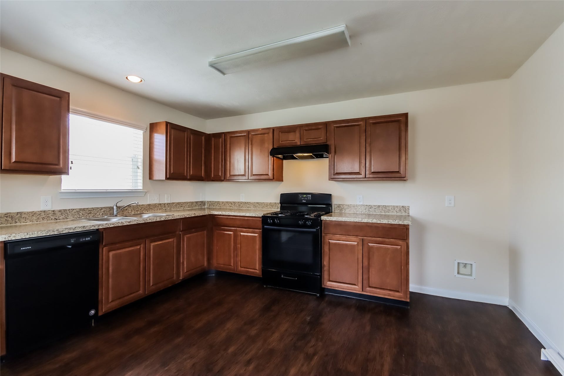 Photos may be representative of the floor plan and not the exact home. Finishes, layout, and features of the actual property for lease may vary.