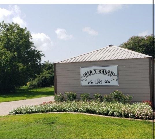 Property photo for 336 Wagon Wheel Trail, Angleton, TX
