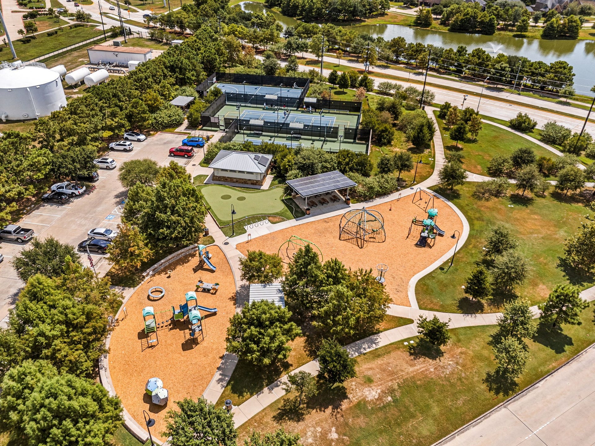 3815 Favor Forest Court, Katy, TX 77494 Tamarron offers even more ways to enjoy the outdoors with multiple playground areas, sports courts, a putting green, shaded gathering space, and walking trails woven throughout the community.