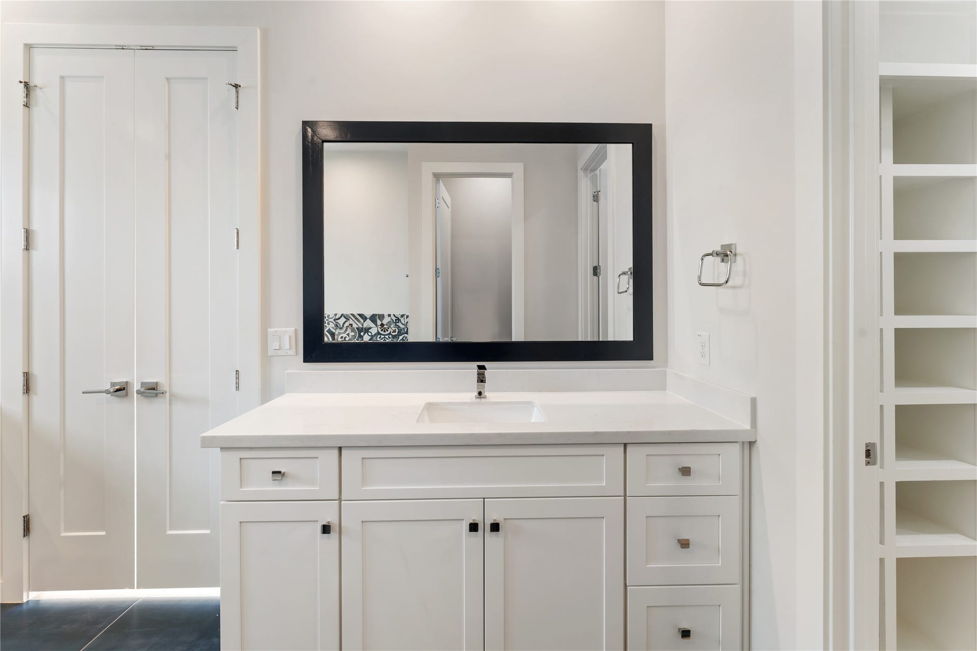 1504 Sabine Street, Houston, TX 77007 1504 Sabine Street, Houston, TX 77007