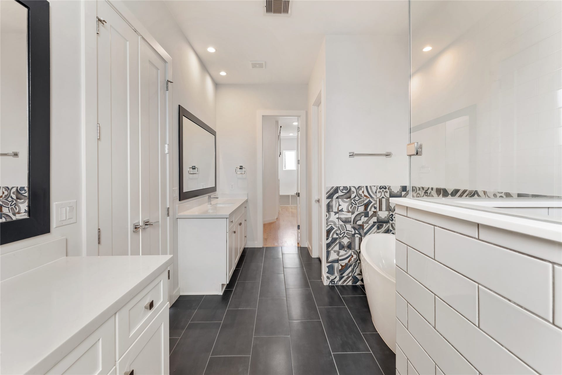 1504 Sabine Street, Houston, TX 77007 1504 Sabine Street, Houston, TX 77007