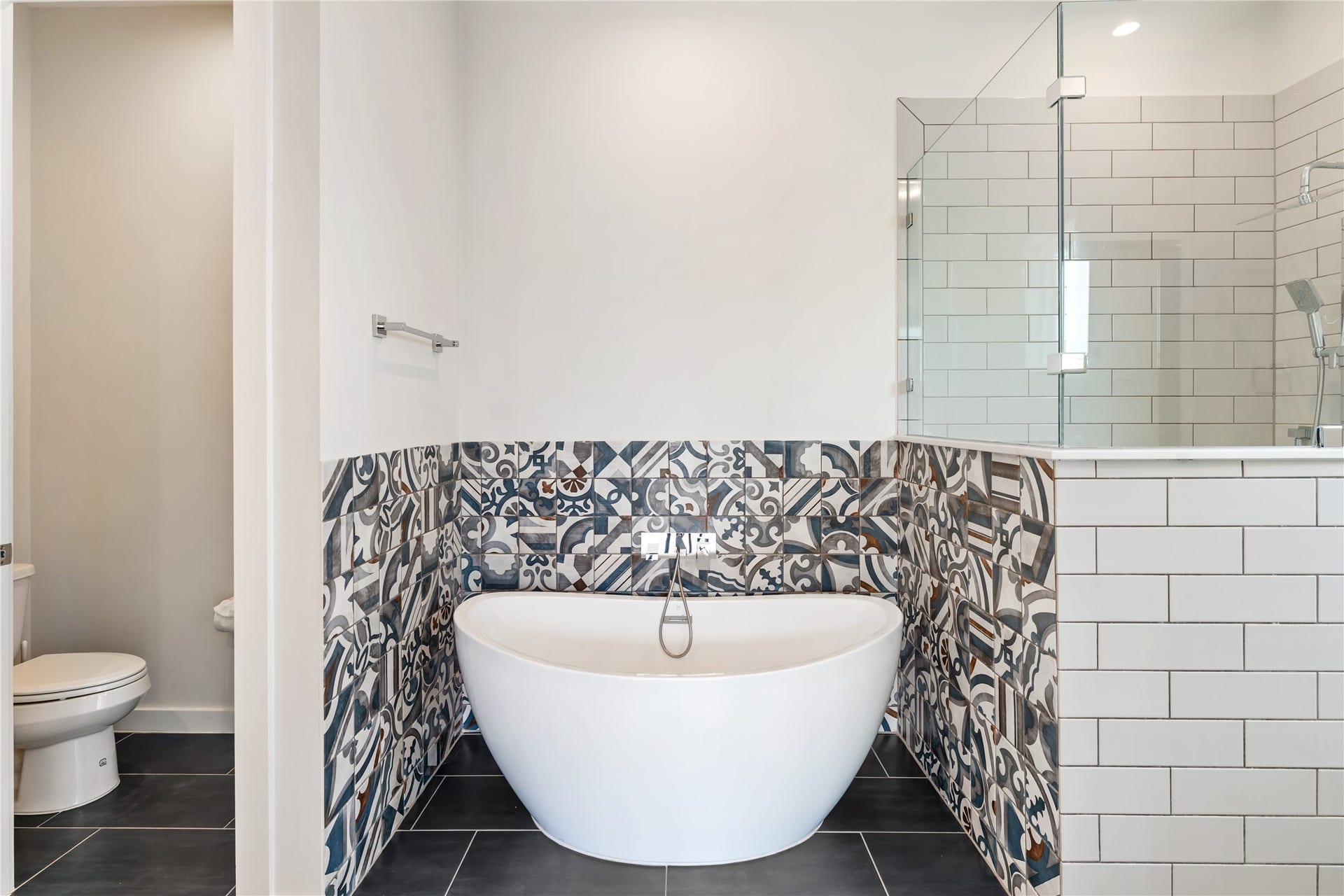 1504 Sabine Street, Houston, TX 77007 1504 Sabine Street, Houston, TX 77007