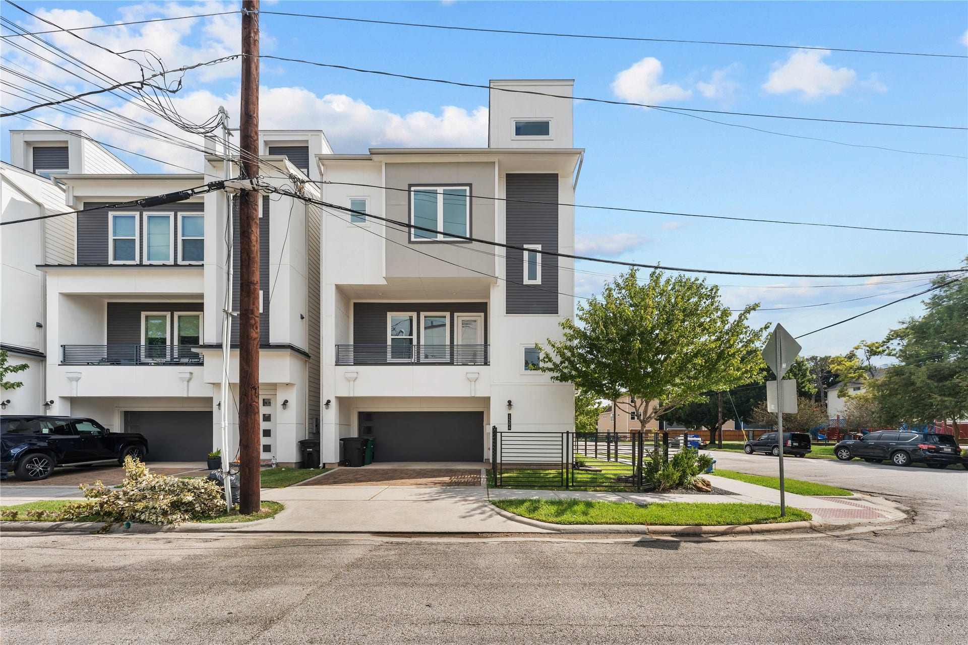 1504 Sabine Street, Houston, TX 77007 1504 Sabine Street, Houston, TX 77007