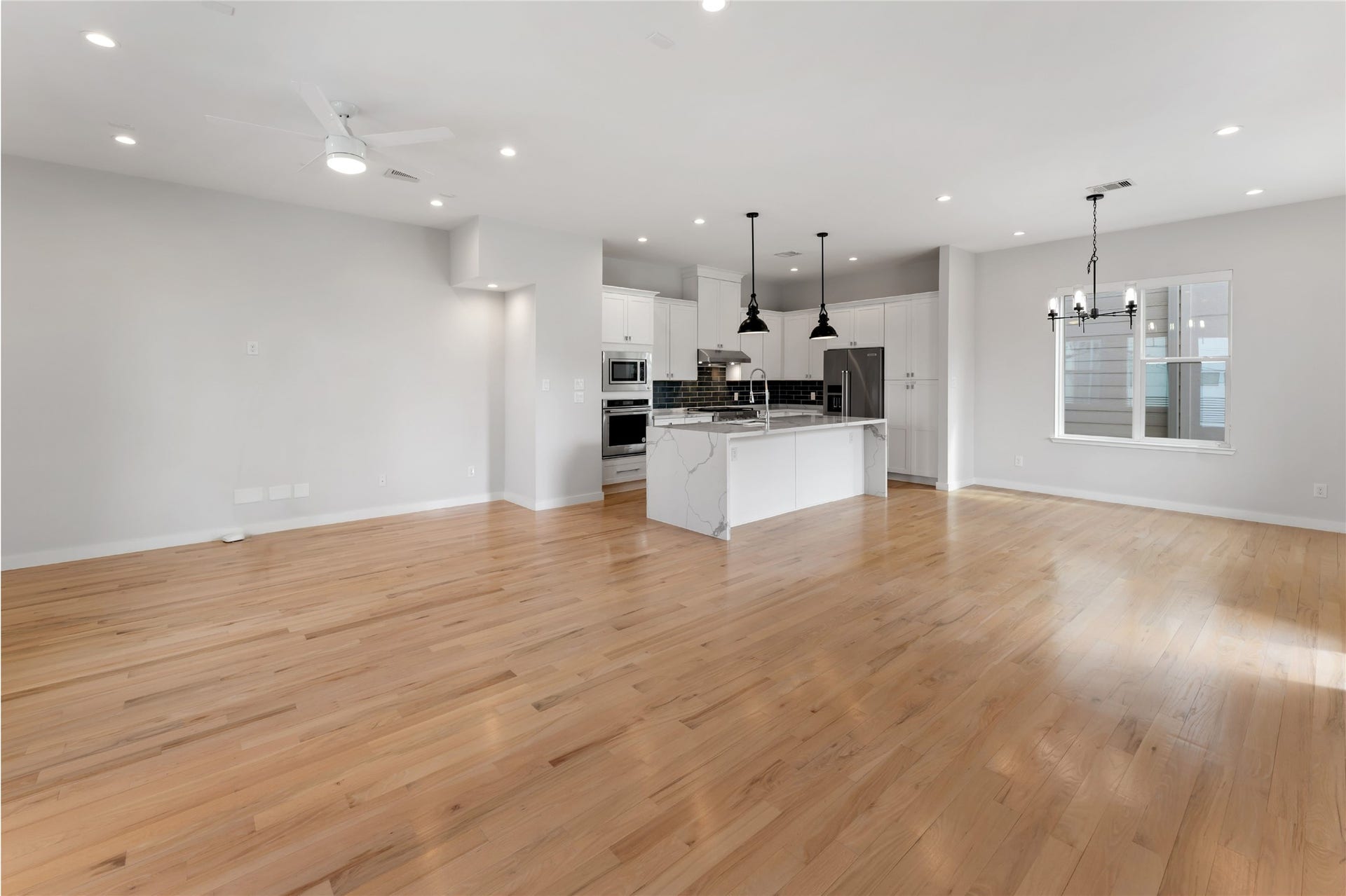 1504 Sabine Street, Houston, TX 77007 1504 Sabine Street, Houston, TX 77007