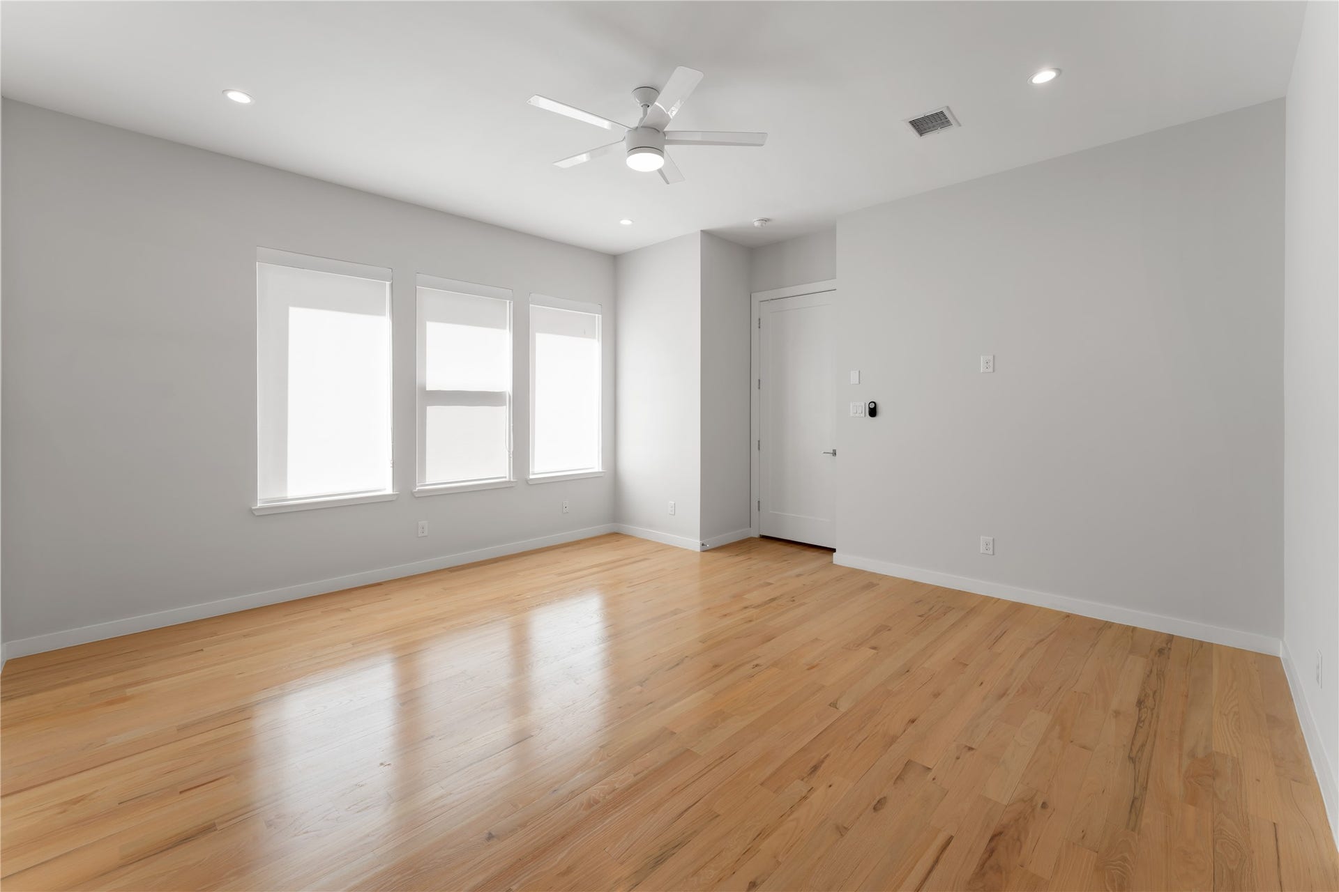 1504 Sabine Street, Houston, TX 77007 1504 Sabine Street, Houston, TX 77007