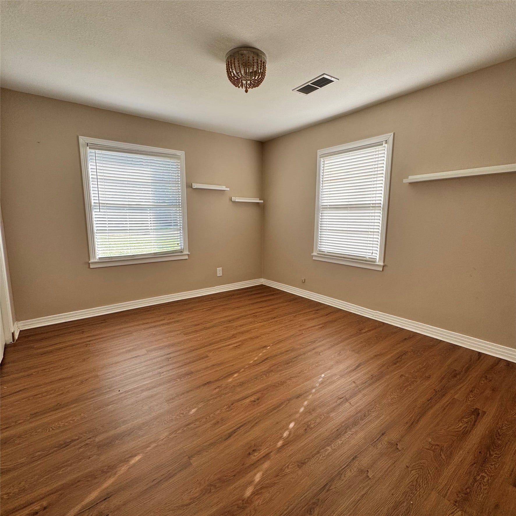 2715 E Cedar Bayou Lynchburg Road, Baytown, TX 77521