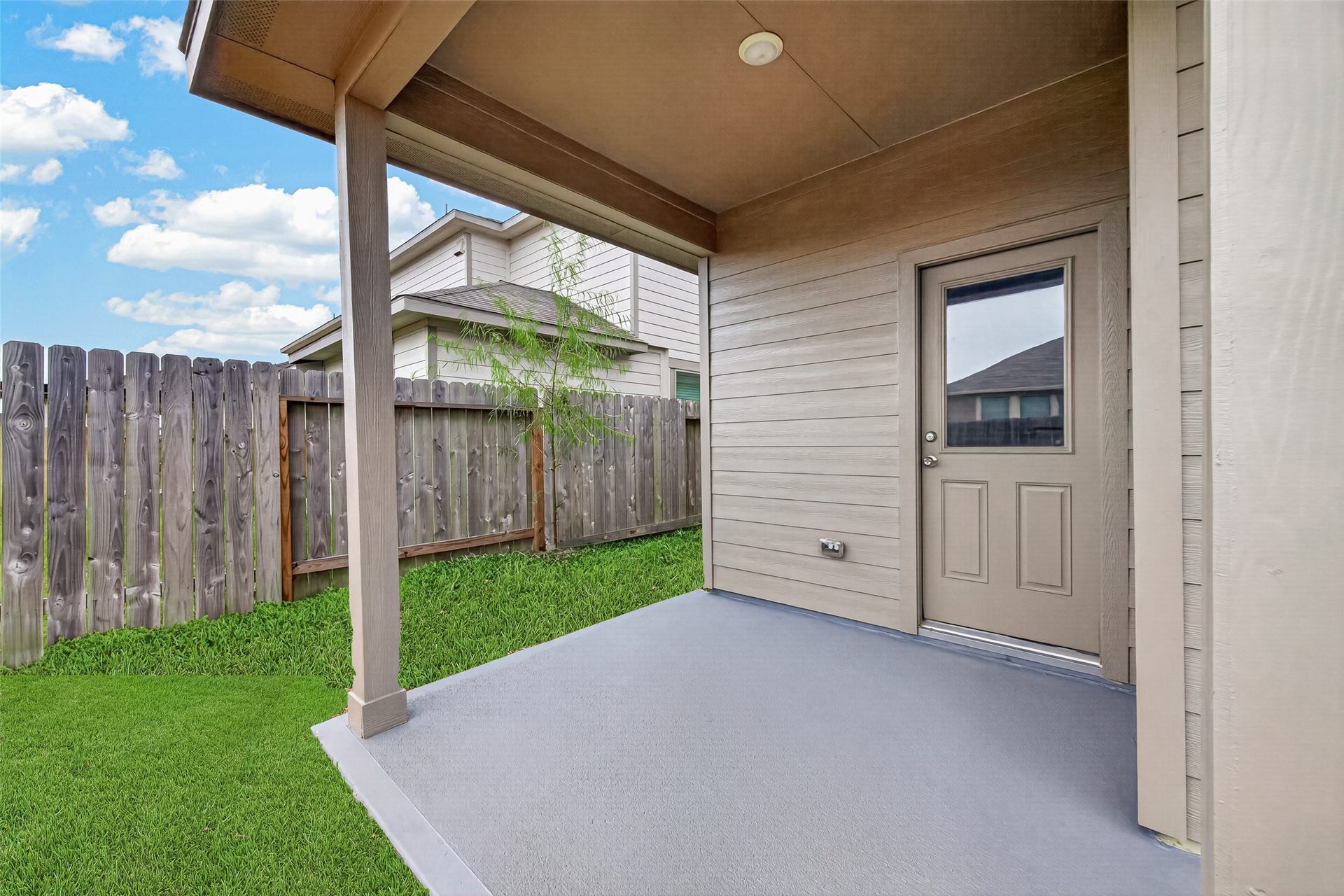 16605 Merry Pines Drive, Conroe, TX 77302 16605 Merry Pines Drive, Conroe, TX 77302