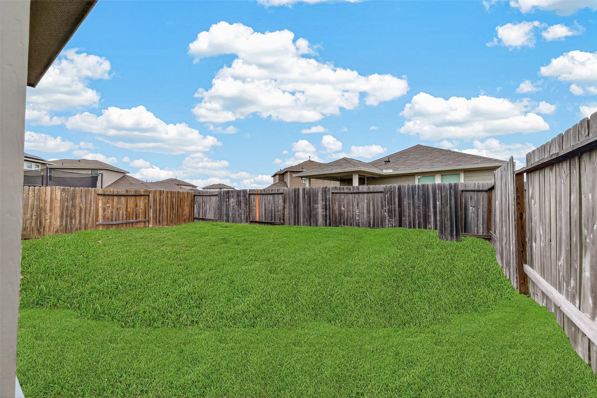 16605 Merry Pines Drive, Conroe, TX 77302 16605 Merry Pines Drive, Conroe, TX 77302
