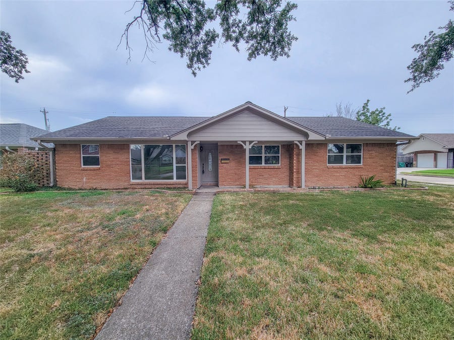 Property photo for 2403 Willowby, Houston, TX