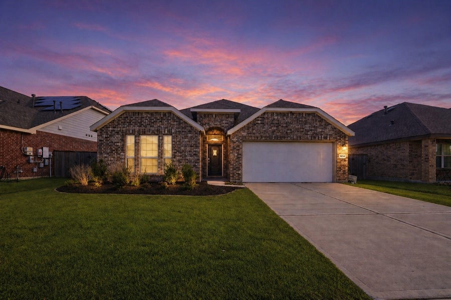 Property photo for 9814 Kingston Liberty Lane, Baytown, TX