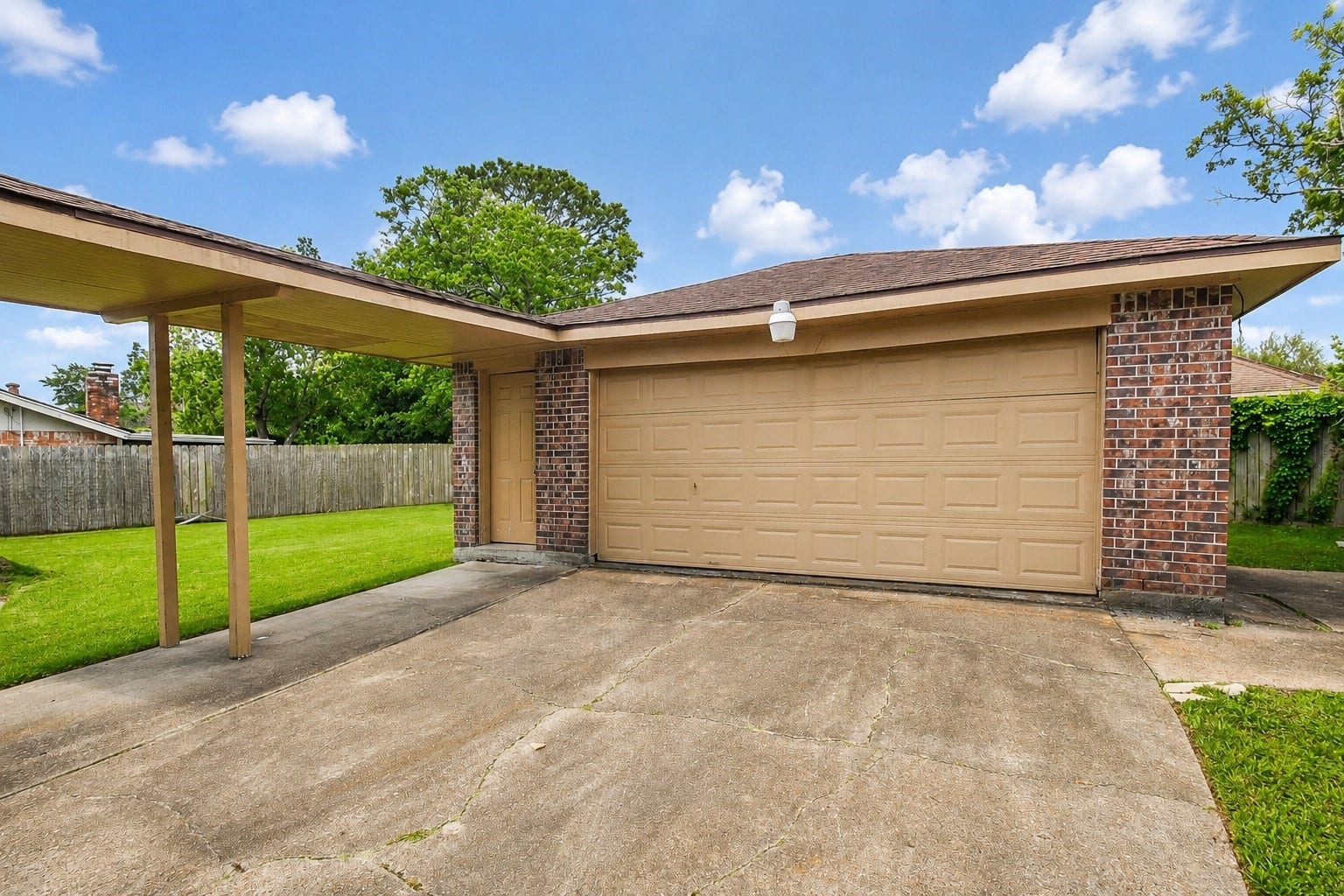 16730 Townes Road, Friendswood, TX 77546 16730 Townes Road, Friendswood, TX 77546
