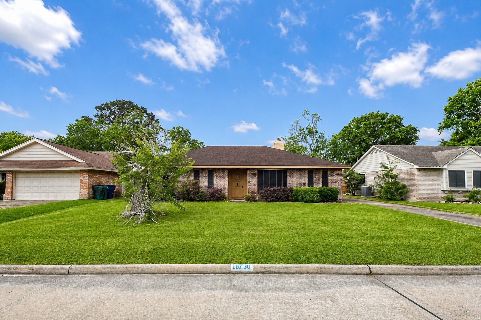 16730 Townes Road, Friendswood, TX 77546 16730 Townes Road, Friendswood, TX 77546