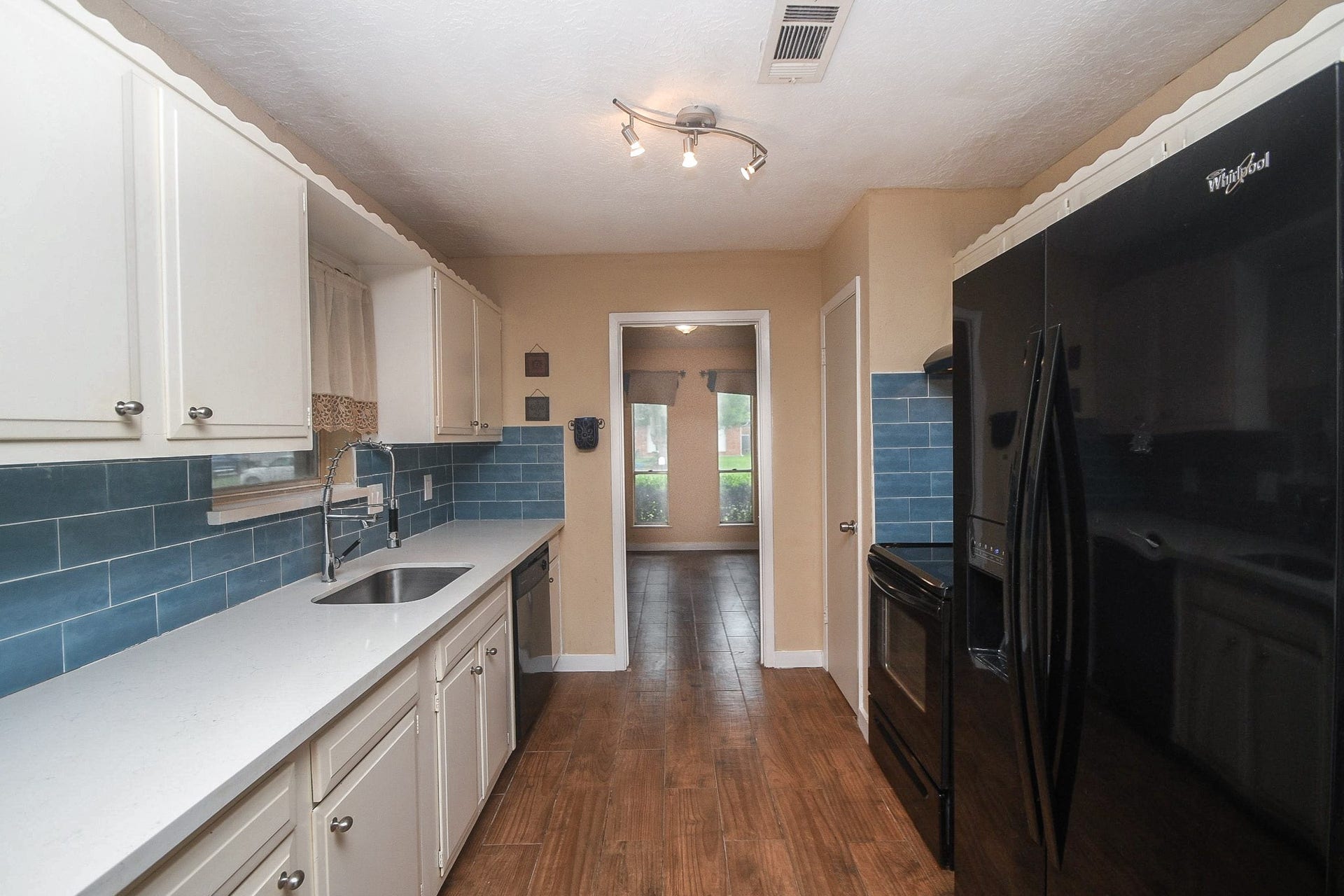 16730 Townes Road, Friendswood, TX 77546 16730 Townes Road, Friendswood, TX 77546