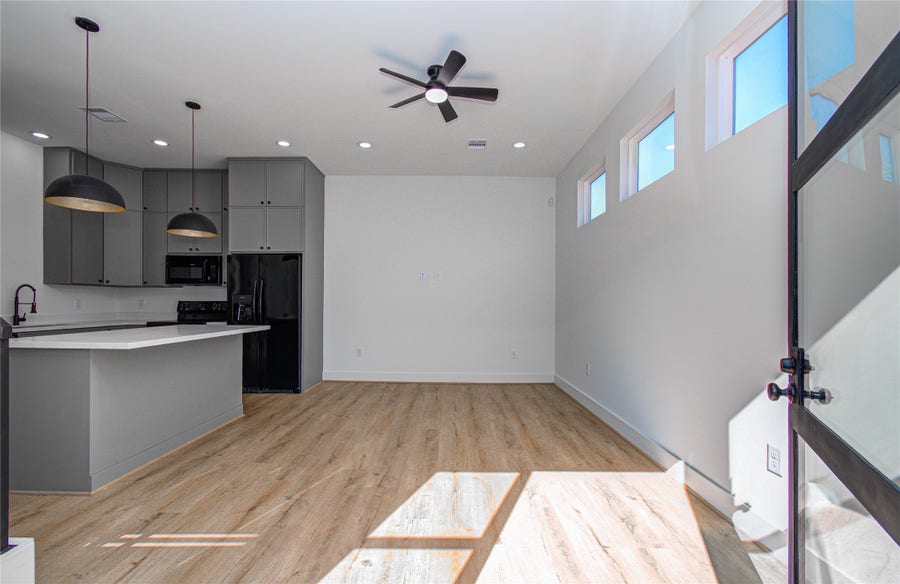 Property photo for 1506 Mckee Street, #B, Houston, TX