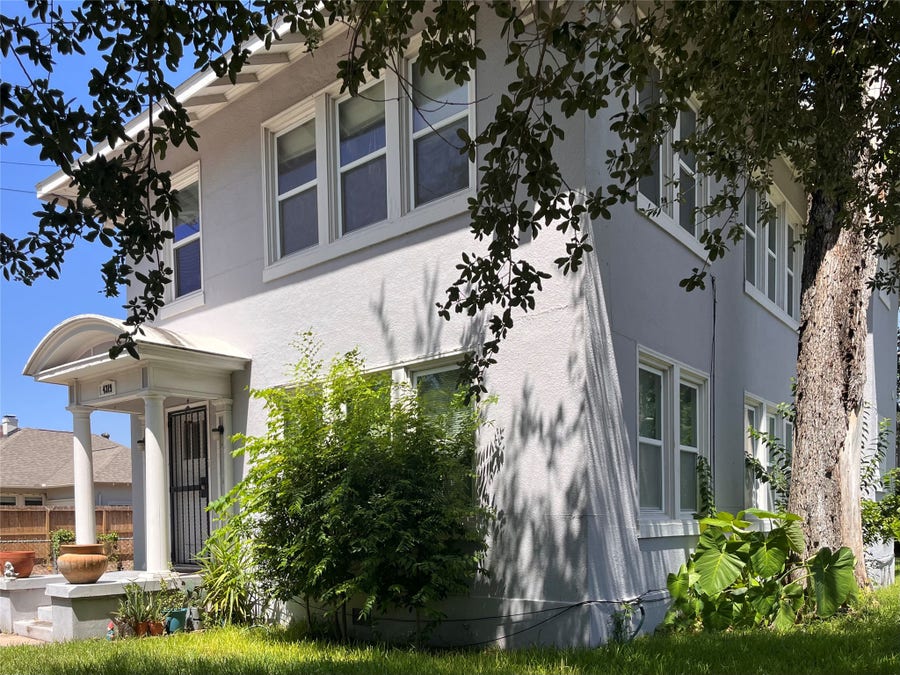 Property photo for 4319 Roseland Street, Houston, TX