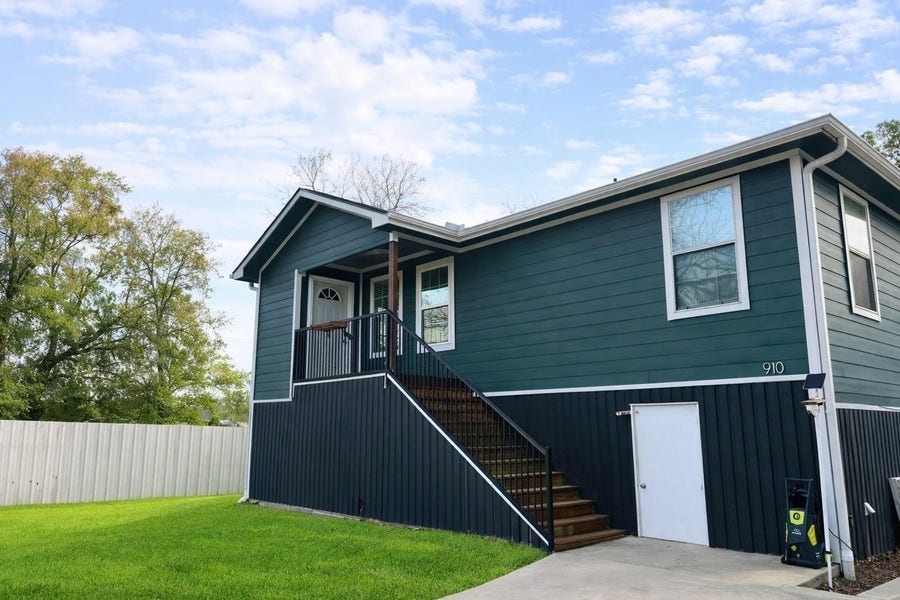 Property photo for 910 Rosewick Street, Houston, TX