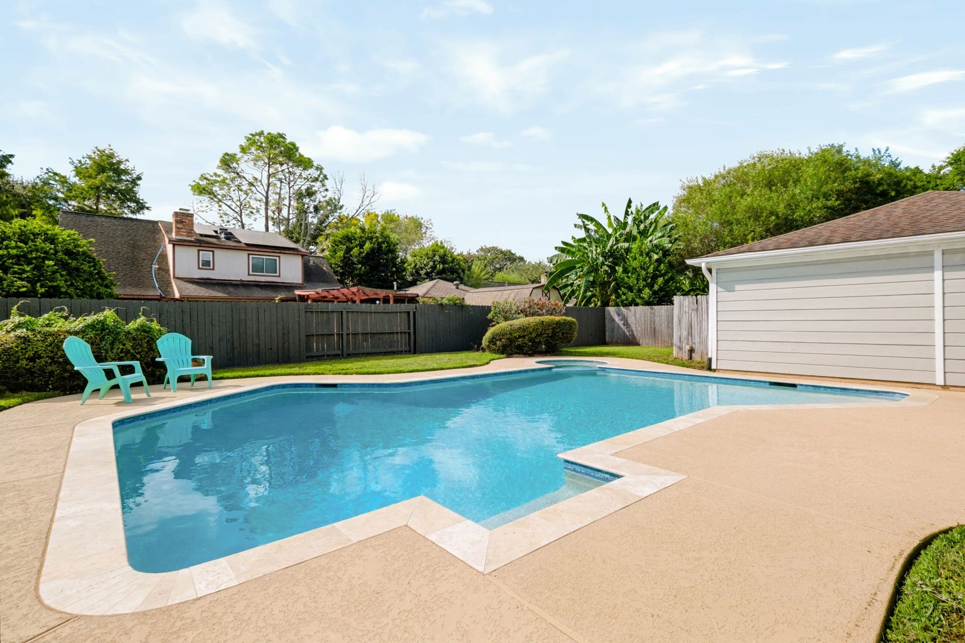3507 Rolling Green Lane, Missouri City, TX 77459 Recently redone pool with updated equipment and a spacious surrounding deck.