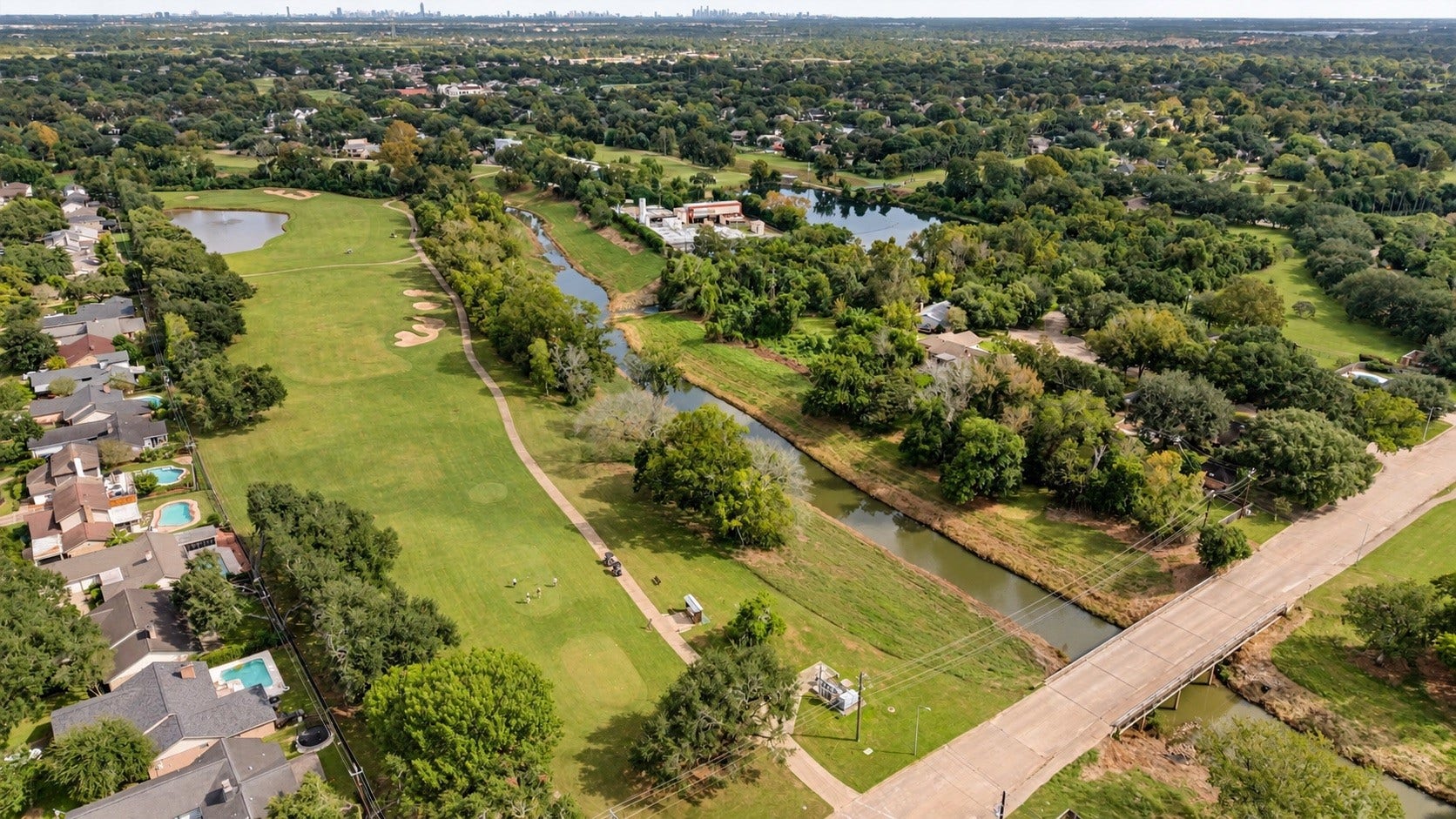 3507 Rolling Green Lane, Missouri City, TX 77459 Expansive aerial view showcasing the surrounding community and nearby green space.