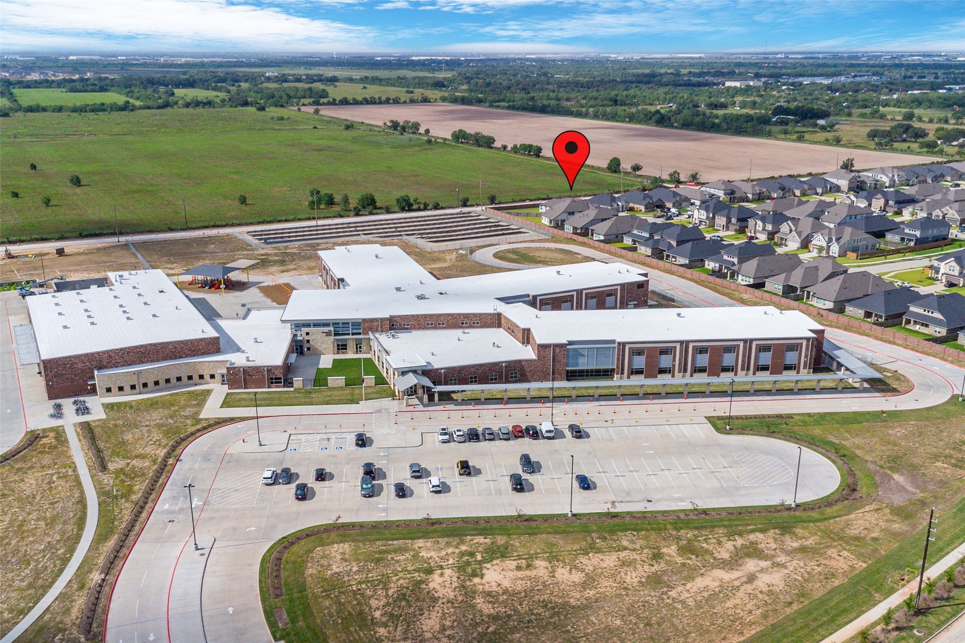 3348 Voda Bend Drive, Katy, TX 77493 The highly rated elementary school is in close proximity to this gorgeous home. Talk about convenience!